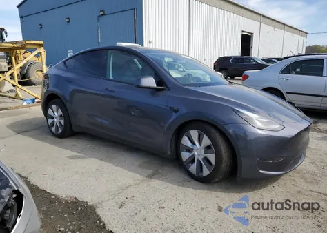 2023 Tesla Model Y из США, поврежденный, VIN 7SAYGDED8PF915954